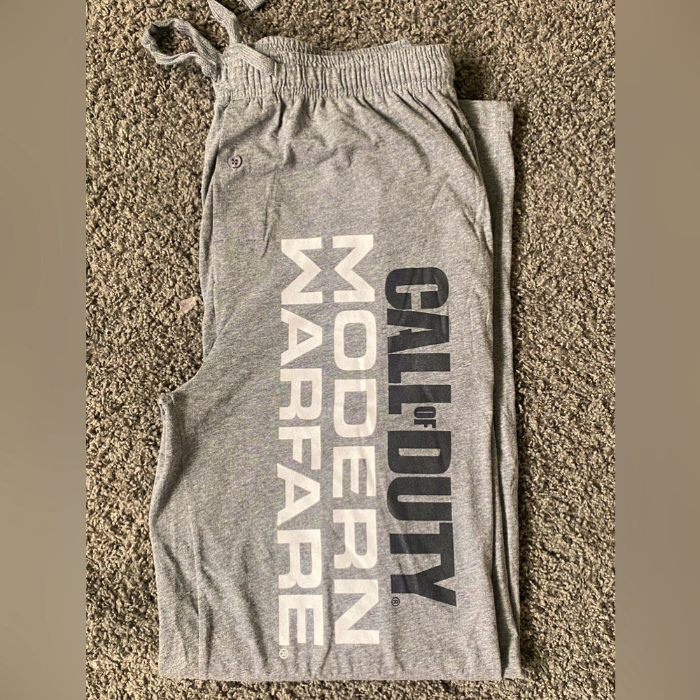 COD modern warfare grey pants